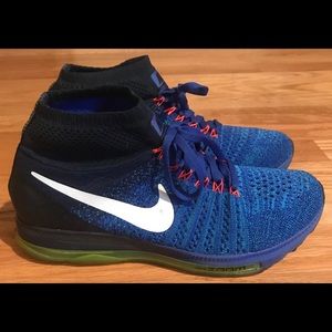 NIKE Flyknit  Zoom running shoes SZ 7.5